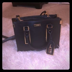 💋Elegant black and gold Crossbody/hand bag 💋